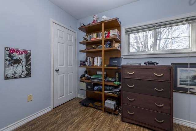 Bedroom 3: Double closet